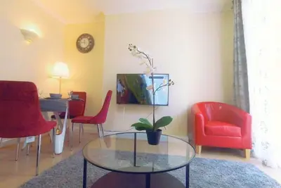 Jasmine 1 at Baker Street