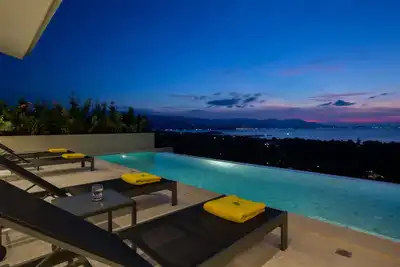 Image de Exceptional Family&Friends Large Villa Infinity Pool, Stunning Sunset Ocean-View