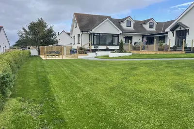 Beautiful 3-Bed House in Sunny Killough Down