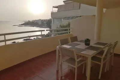 Image de Holidays2Benalmadena Torrequebrada Sea view Front beach parking pool & terraces