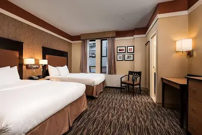 Image de Great Relaxing Overnight Stay! 4 Classy Units, Pet-friendly, Near Empire State