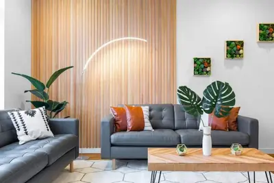 Image de Designer Ballard 3b2b Home w/ Rooftop & Parking
