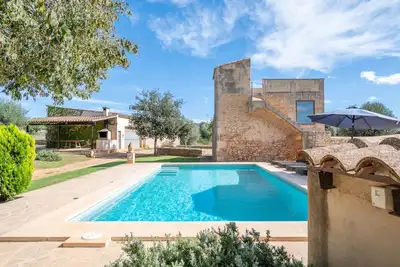 Maison de campagne \"Can Menut\" avec vue sur la montagne, Wi-Fi et climatisation