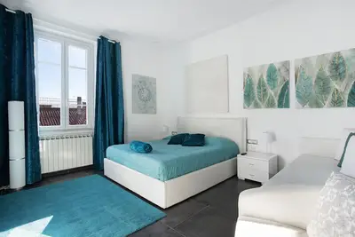 Appartement \"Vacances Cinque Terre\" avec vue sur les montagnes, balcon et Wi-Fi.