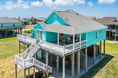Image de Sunrise Paradise - great view and close to the beach!