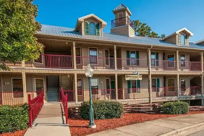 Image de Amazing 2bd\/2ba by Blue Ridge Mountains