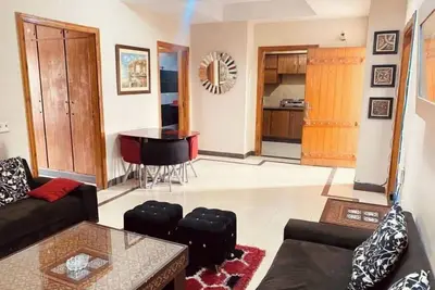 Image de apartment in bahria town phase 7!