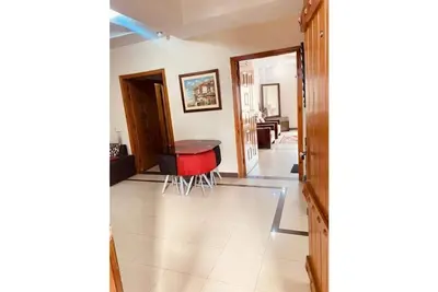 Image de 3 Bed apartment in bahria town phase 7 #2