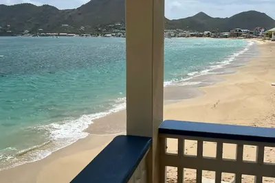 Image de Wonderful 2 bedroom beachfront apartment!