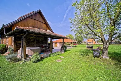 Image de Superbe maison de 2 chambres Ă Zamrsje