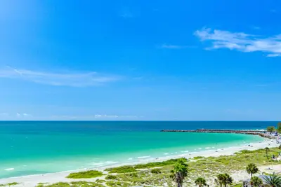 Image de 180 Degree View! -1-Beachfront Penthouse - 28 night min.