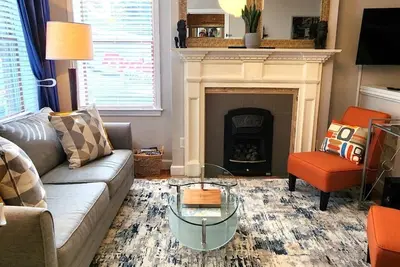Image de Fort Hill Inn-- 2 bedroom Duplex, With a touch of modernity! Minutes to Center