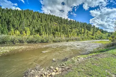 Image de Serene Dolores Cabin w\/ Patio & River Access!