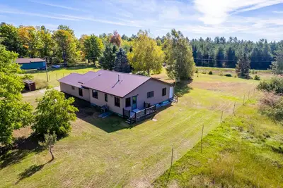 Image de Green's Frosty Acres: Embrace Spring with Stunning Wildlife, Fishing, and Nearby Trails