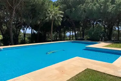 Image de Suitur Maison confortable pour familles - Vues sur la mer et le golf - barbacue