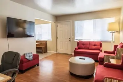 Image de Spacious Executive Suite in Silicon Valley!