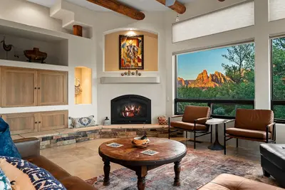 Image de Happy Javelina - Hot Tub, Fun Game Room, Stunning Red Rock Views & Great Location