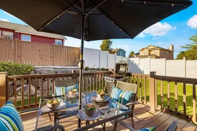 Image de Private Backyard-Central Ac! Quiet Neighborhood