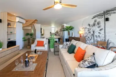 Image de Magnificent Beachfront Apartment in Orient Bay!