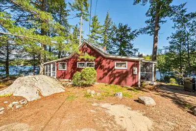 Image de Knotty and Nice Winnipesaukee Waterfront Cottage Sleeps 6