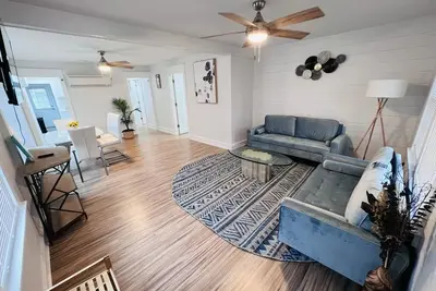 Image de 2 Blocks to Beach and Boardwalk-First Floor Unit