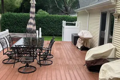 Image de Lovely home minutes from Narragansett Bay, 19 minutes to Newport, sleeps 10