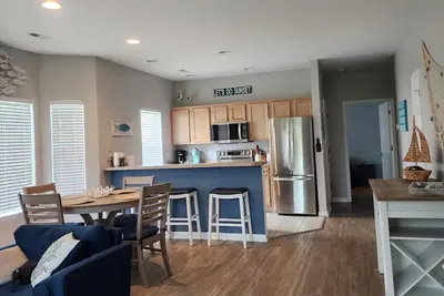 Image de Golf, Beach, Dining, Shopping this Condo Has It All