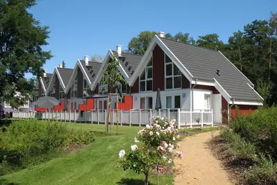 Ferienhaus „Falster“ 88m² für 4+2 Personen im Schlosspark Bad Saarow, Sauna, Whirlpool und Kamin