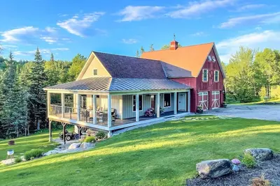 Image de Modern Vt Farmhouse w/Hot Tub - 10 mins to Okemo