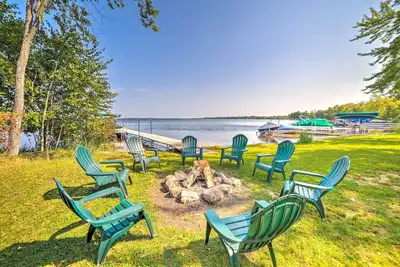Image de Crivitz Lakefront Escape w\/ Boat Dock & Slip!