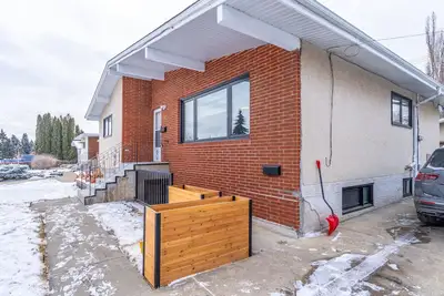 Image de Central Yeg Family Friendly Home