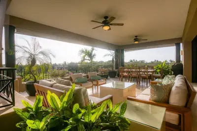 Image de Elegant Condo Inside the Gates W\/6 Seater Golf cart