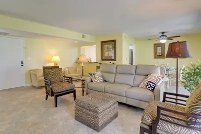 Image de Golf Course Condo w/ Patio in Cathedral City!