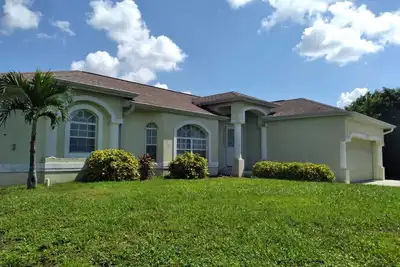 Image de Serene 3br Retreat with 2 Baths - Your Perfect Getaway Awaits!