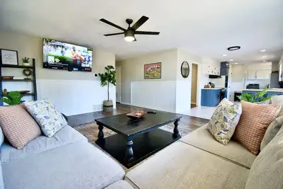 Image de The Matador Near Ttu • Spacious & Clean 4bd • Fast Wi-Fi + Free Streaming
