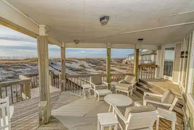 Image de Ocean Front and beach access to West Bald Head at the Wetmore House! Pet Friendly!