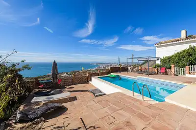 Image de Villa La Tuna - Beautiful villa with private pool, sea views and free WiFi.
