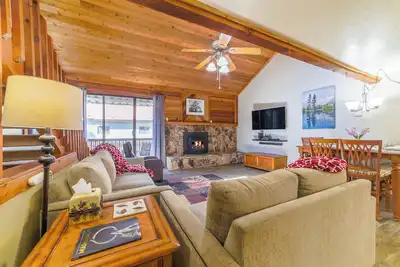 Image de Modern 2br Loft 3ba Family Ski Trip Pet-Friendly 568