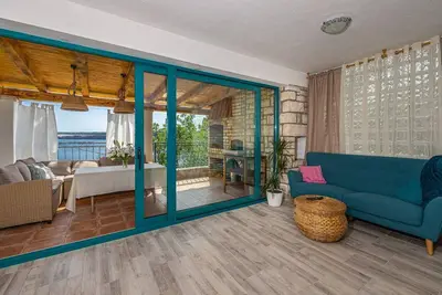 Maison vue mer avec bain moussant