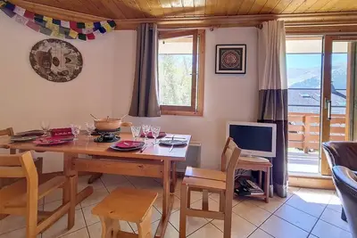 Image de Appartement spacieux proche des pistes avec balcon et parking