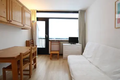 Image de Studio 4 pers rénové skis aux pieds, balcon exposé sud