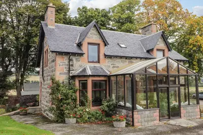Image de Balloan House, family friendly, with open fire in Marybank