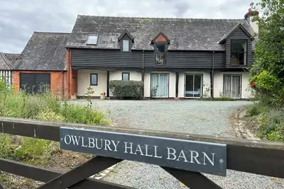 Image de Owlbury Hall Barn, pet friendly, with hot tub in Bishop's Castle