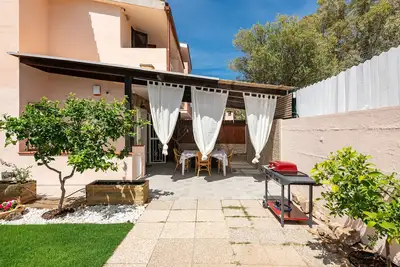 Image de Maison de vacances 'Villa Camilla' avec vue sur les montagnes, jardin et climatisation.