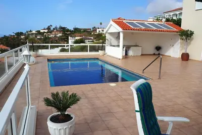 Image de Maison de vacances \"Hibiscus\" avec vue sur mer, piscine et Wi-Fi