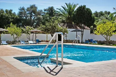 Image de Maison de vacances \"Casa Zahora\" sur la plage avec terrasse, jardin et climatisation