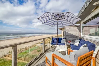 Image de Spacious Rockaway Beach Oceanfront with King Suite, Panoramic Views, Hot Tub!