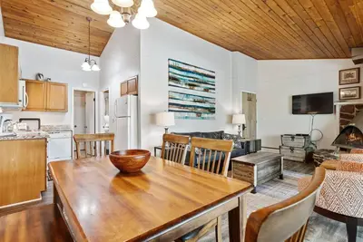 Image de Hillside Whitefish Lake Condo, Bay Point 14bu | 1 Bed, 1 Bath