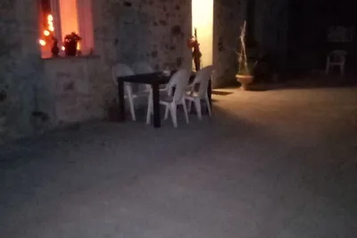 Image de Studio plain-pied + parking + terrasse + Barbecue
