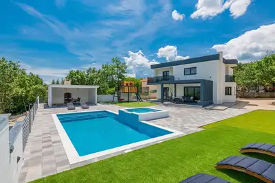 Image de Superbe maison de 4 chambres à Grubine
